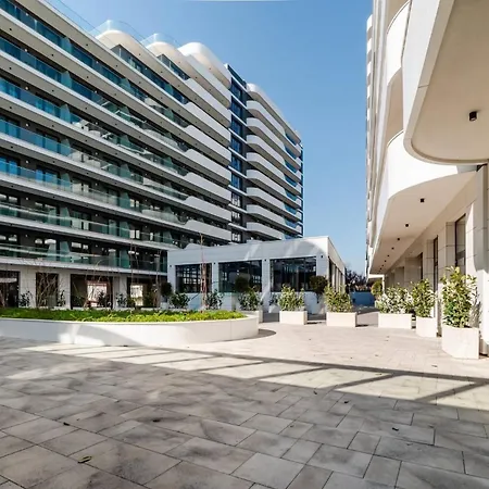 Popeye's Seaview In Odyssey Indoor Pool & Apartament