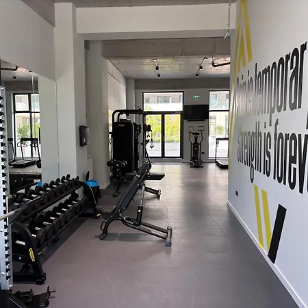 Popeye's Seaview In Odyssey Pool &