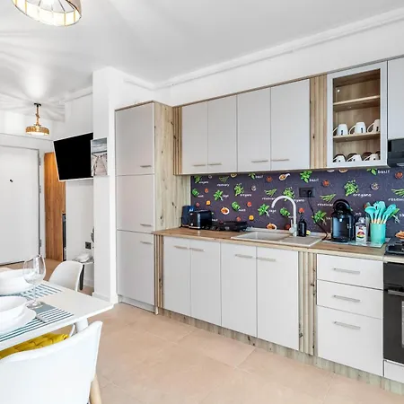 Popeye's Seaview In Odyssey Indoor Pool & * Năvodari