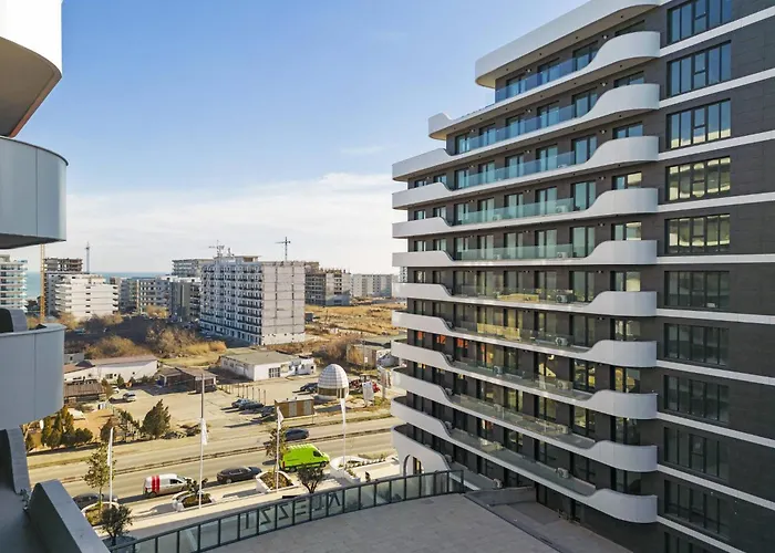 Popeye's Seaview In Odyssey Pool &