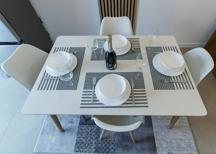 Popeye's Seaview In Odyssey Pool & 아파트 Năvodari