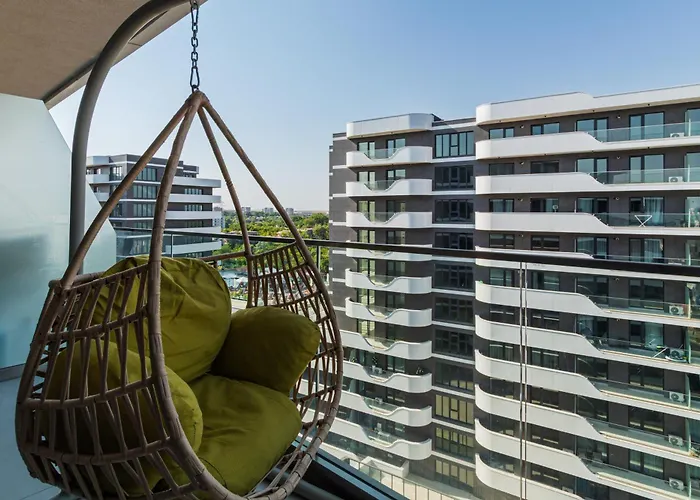 Popeye's Seaview In Odyssey Pool &