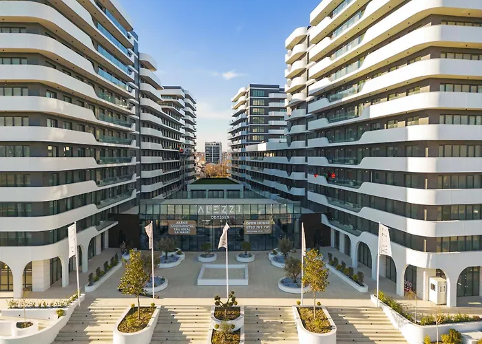 Popeye's Seaview In Odyssey Pool & Năvodari