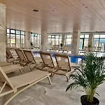 Popeye's Seaview In Odyssey Pool & Apartment Năvodari