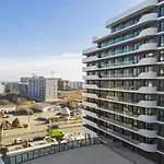 Popeye's Seaview In Odyssey Pool &