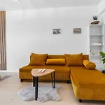 Apartment Popeye's Seaview In Odyssey Pool &