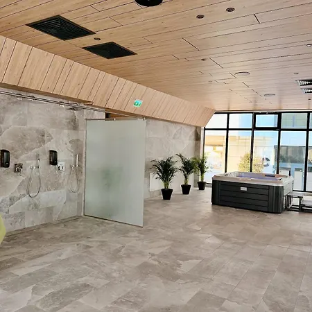 Popeye's Seaview In Odyssey Indoor Pool & Lägenhet *