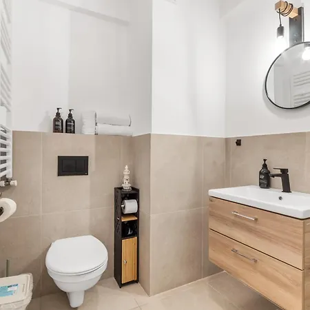 Popeye's Seaview In Odyssey Indoor Pool & Lägenhet Năvodari