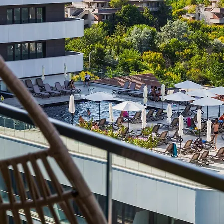 Popeye's Seaview In Odyssey Pool & Apartmán